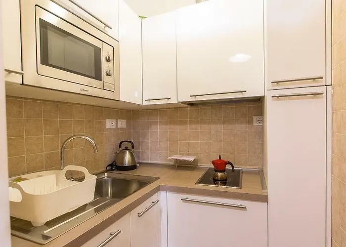 Leutari Daire Roma